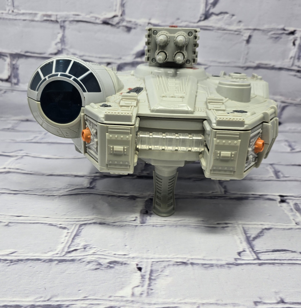Star Wars 2011 GALACTIC HEROES MILLENNIUM FALCON Space Ship ~ Not Complete